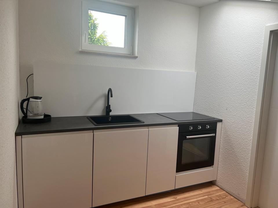 Thumbnail-WG Zimmer VOLLMÖBLIERT neuem Bad und Neuer EBK