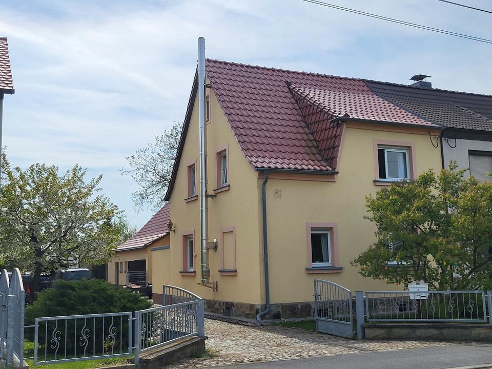 Thumbnail-Gepflegtes Einfamilienhaus (DHH) mit schönem Garten Nebengelass