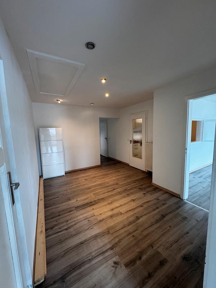 Thumbnail-4,5 Zimmer Wohnung in Delmenhorst | Gute Lage | Bremer Str. 38