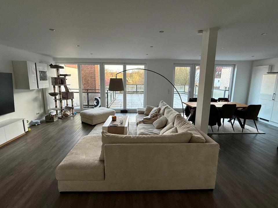 Thumbnail-Schöne 3 Zimmer-Wohnung in Bremervörde, 150 qm mit Dachterrasse