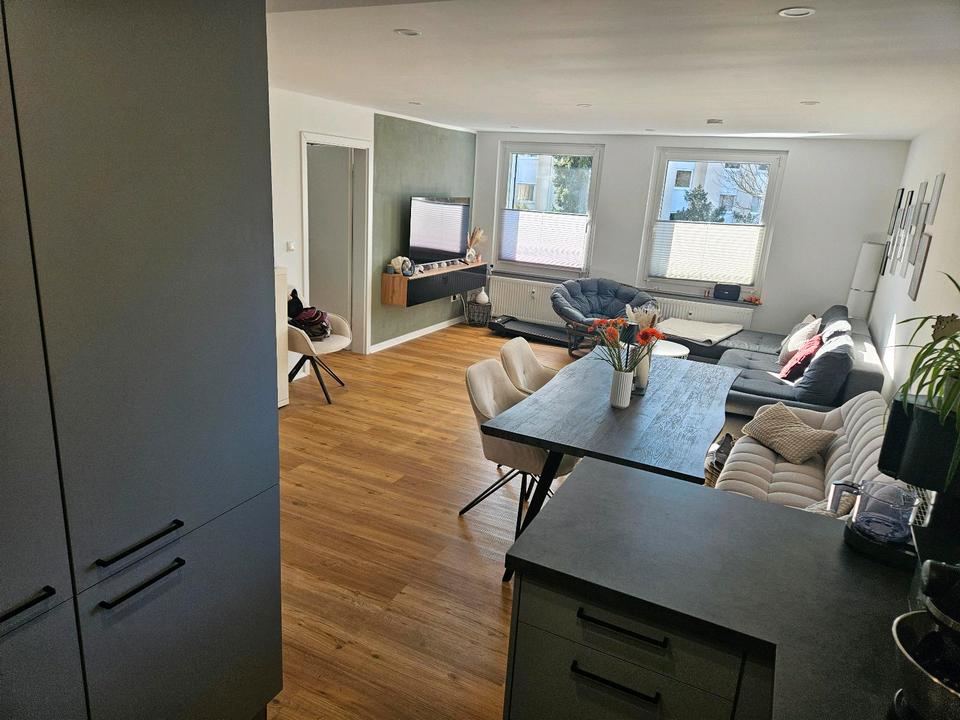 Thumbnail-Hochwertig Sanierte 2 Zimmer Whg. mit Einbauküche und Garage