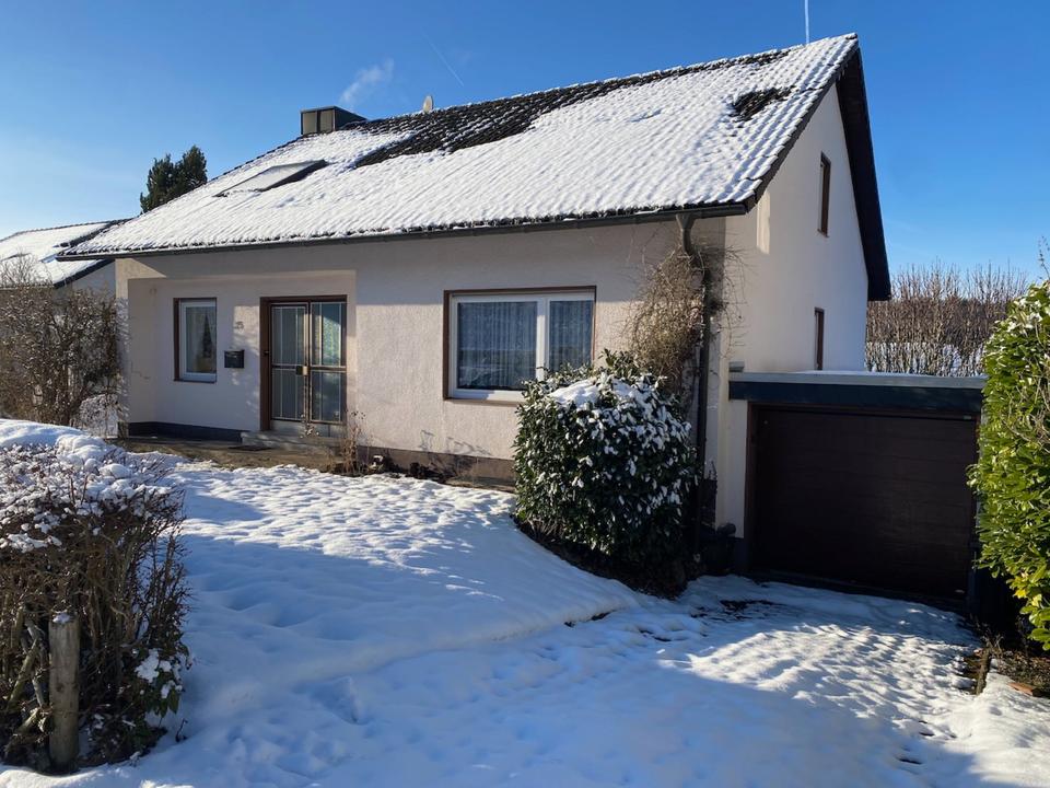 Thumbnail-Geräumiges Einfamilienhaus mit 7 Zimmern in Olpe