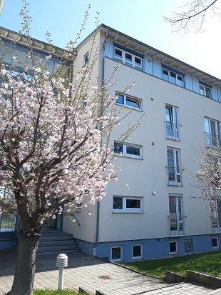 Thumbnail-Wunderschöne, helle 3 Raum Wohnung mit Einbauküche und auf Wunsch möbliert