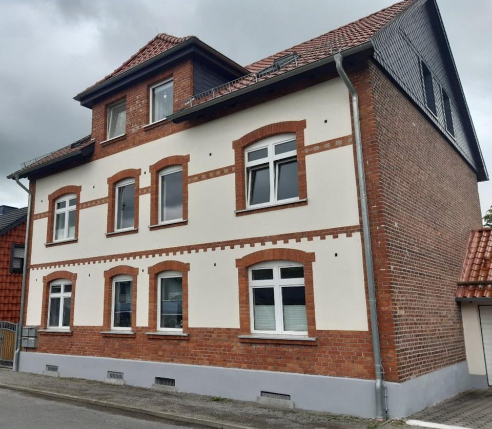 Thumbnail-Kapitalanlage! Gepflegtes MFH 5 Wohnungen, Nebengebäude, Garagen