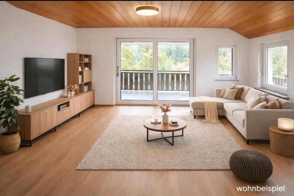 Thumbnail-Frisch renovierte, helle Dachgeschosswohnung mit Balkon