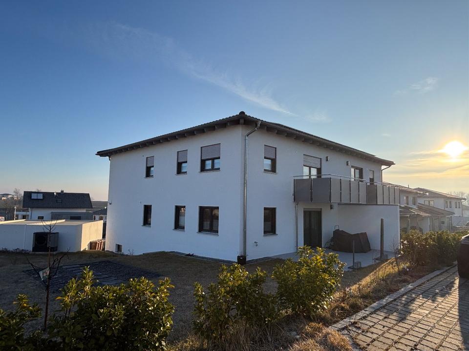 Thumbnail-2,5- Zimmer Wohnung 71m2 Oberschneiding