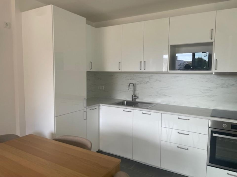 Thumbnail-Moderne möblierte 2-Zimmer Wohnung mit Balkon im 3. OG in Dresden