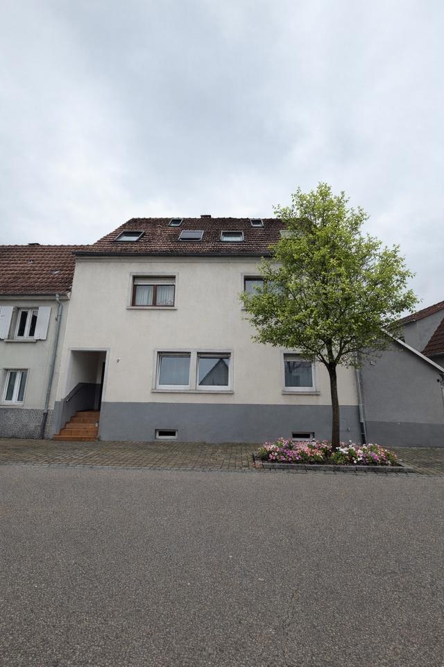 Thumbnail-Charmante Erdgeschosswohnung mit Privaten Garten und Stellplätzen