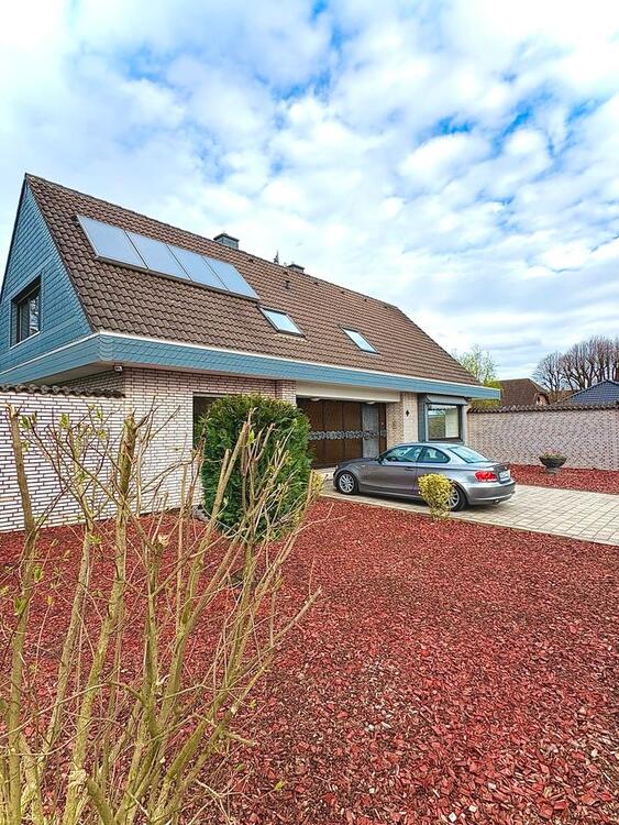 Thumbnail-Großzügiges Einfamilienhaus in Bedburg - ohne Maklerprovison