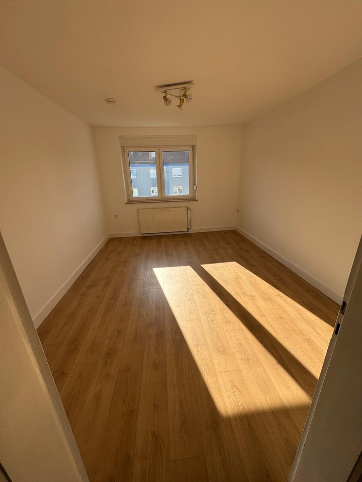 Thumbnail-Helle 3-Raum Wohnung frisch renoviert