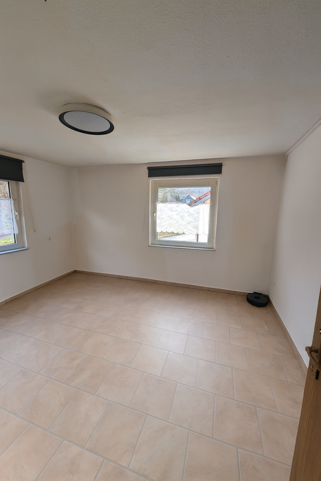 Thumbnail-Gut geschnittene 3-Zimmer-Wohnung mit Naturblick in Schutzbach