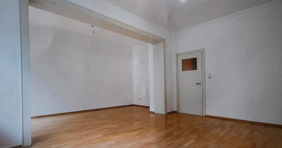 Thumbnail-Großzügige 2,5 Zimmer Whg mit Balkon &Garten in ruhiger Lage