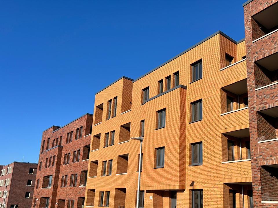 Thumbnail-Dachgeschosswohnung mit Balkon und Einbauküche in Hannover
