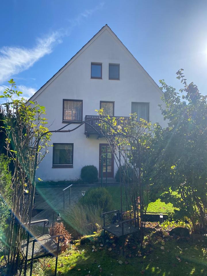 Thumbnail-Vielseitiges Wohnhaus mit Garten und Bachlauf in ruhiger Lage