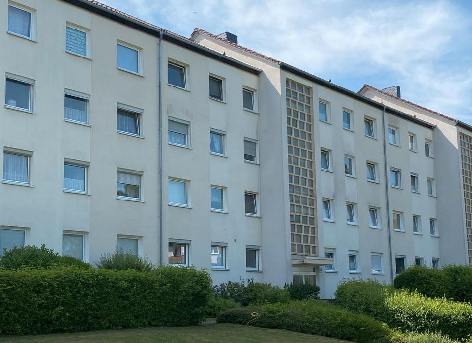 Thumbnail-ERSTBEZUG: Sanierte 2-Zimmer-Wohnung mit Bergblick