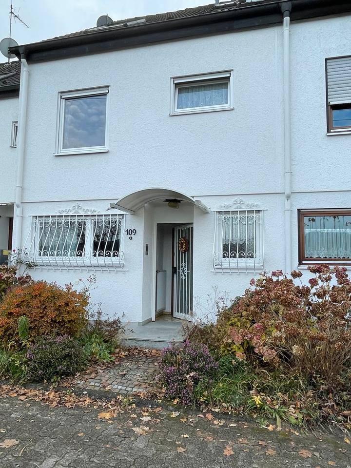 Thumbnail-Studenten WG 4 Zimmer in 79117 Freiburg