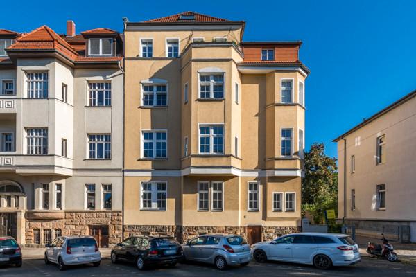 Thumbnail-Großzügige Zwei-Zimmer-Wohnung mit Abstellkammer