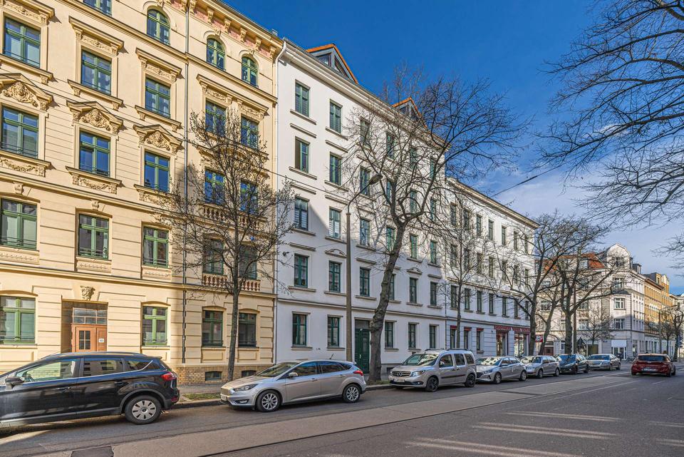 Thumbnail-Inklusive neuer Einbauküche! Vollständig renovierte 2-Raum-Wohnung mit Balkon
