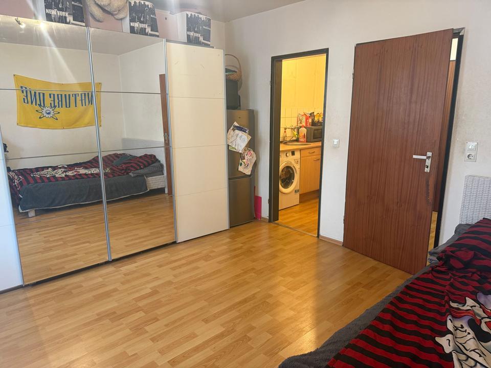 Thumbnail-1-Zimmer-Wohnung mit Balkon und Garage