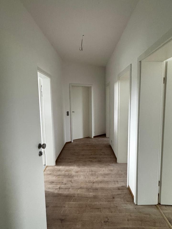 Thumbnail-3- Raum Wohnung in Großzschocher