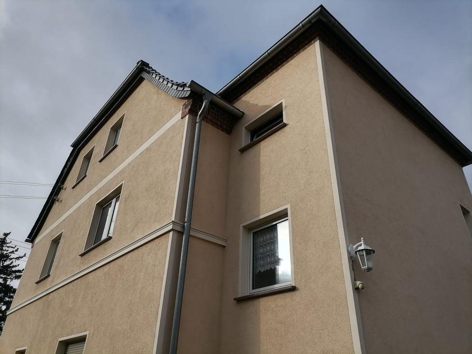 Thumbnail-Zweifamilienhaus mit großem Nebengebäude und Pool