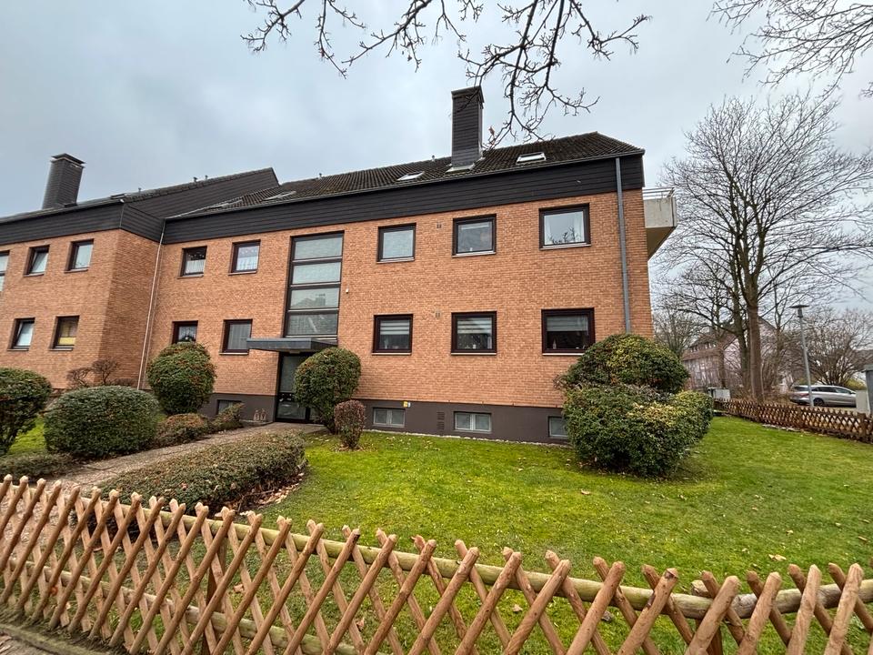 Thumbnail-Zwei-Zimmer-Dachgeschosswohnung in Bad Oeynhausen-Rehme!