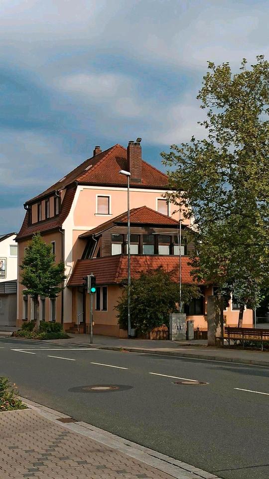 Thumbnail-Wohn und Geschäftshaus in Roth