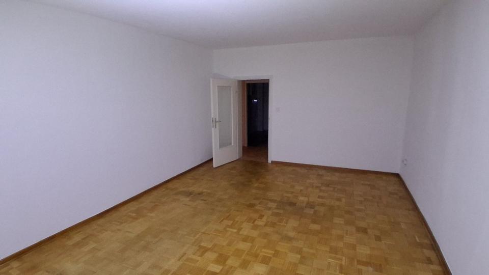 Thumbnail-3 Zimmer EG Wohnung, 74m², 30163 Hannover