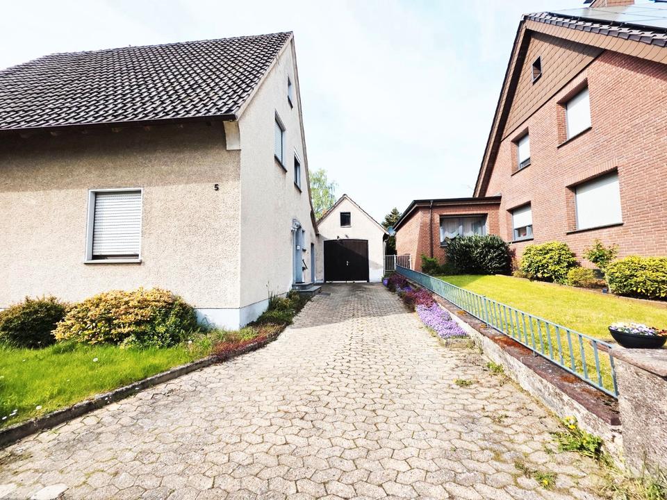 Thumbnail-Einfamilienhaus mit großem Grundstück in Lemgo-Leese ohne Makler