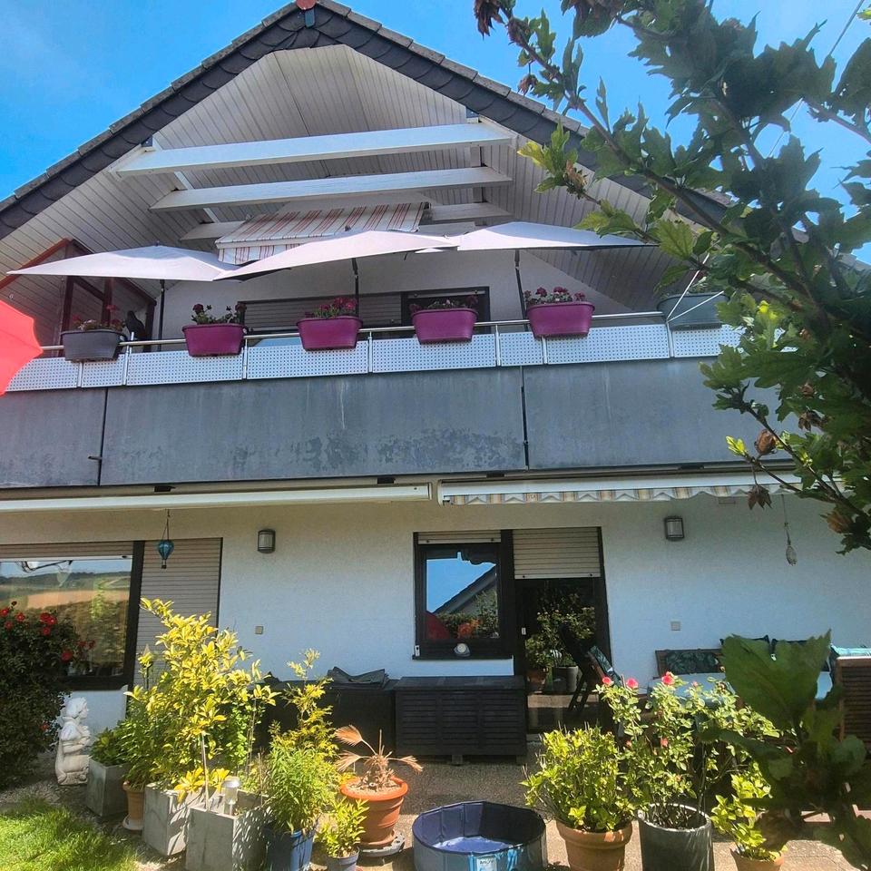 Thumbnail-Schönes Einfamilienhaus mit Einliegerwohnung u. toller Aussicht
