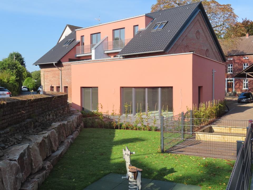 Thumbnail-Menglinghausen - Maisonettewohnung mit Dachterasse und Loggia