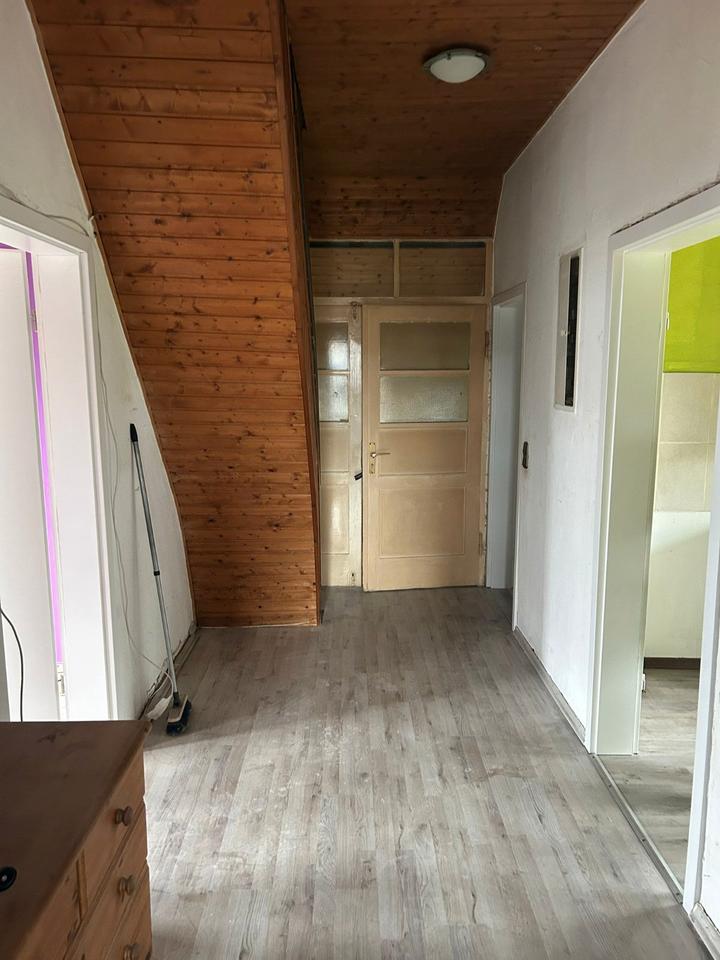 Thumbnail-4-Zimmer Dachgeschosswohnung in Herford zu vermieten!