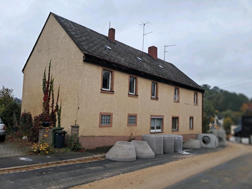 Thumbnail-Zweifamilienhaus (freistehend) mit viel Garten