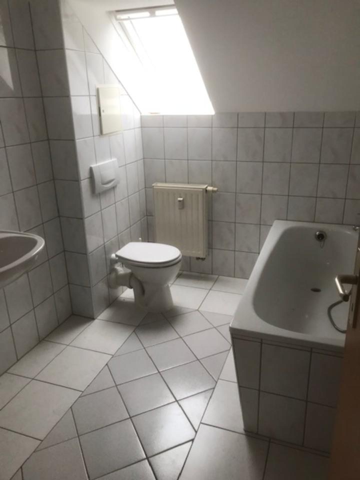 Thumbnail-Leben auf dem Land - kleine 2 Zimmer-Dachgeschoss-Wohnung!