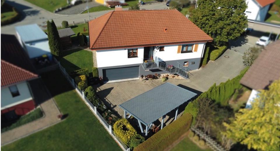Thumbnail-Bungalow, voll unterkellert, mit großem Grundstück