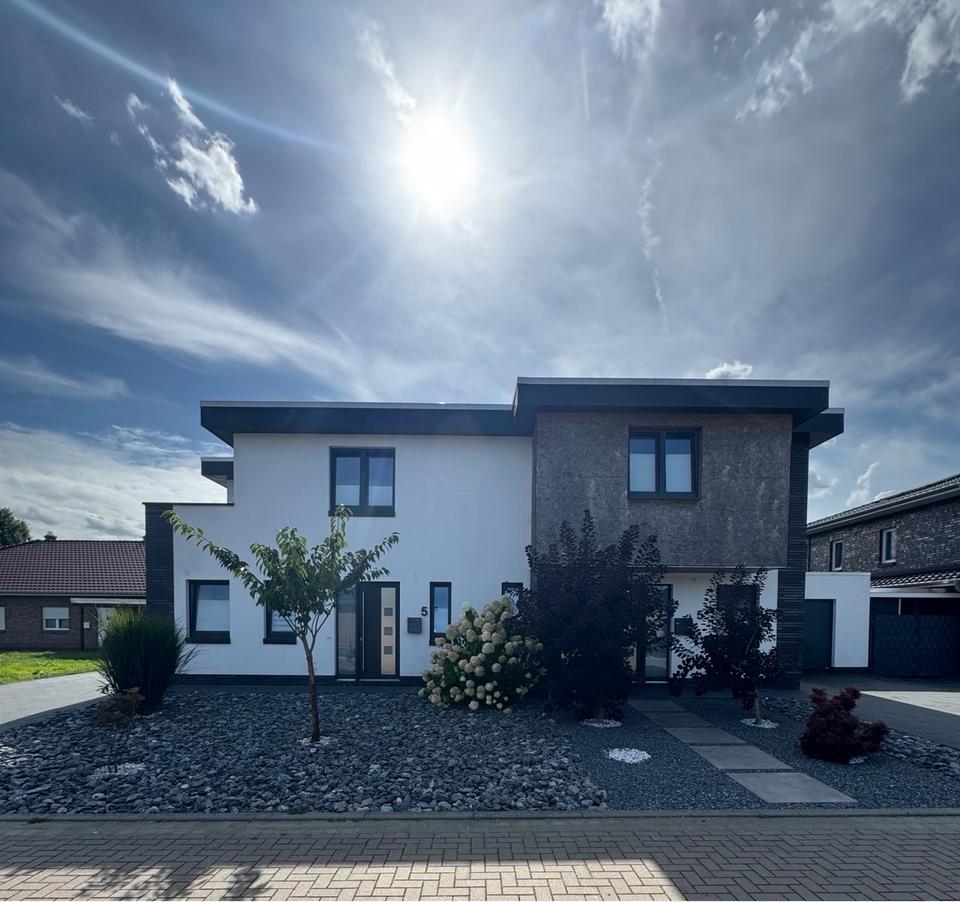 Thumbnail-,,Modernes Doppelhaus mit 2 Wohneinheiten, 276m² Wohnfläche”