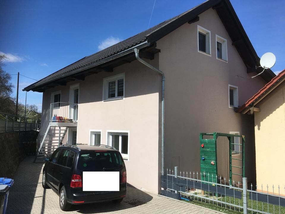 Thumbnail-Mehrfamilienhaus Passau Schalding rechts mit 3 Wohnungen