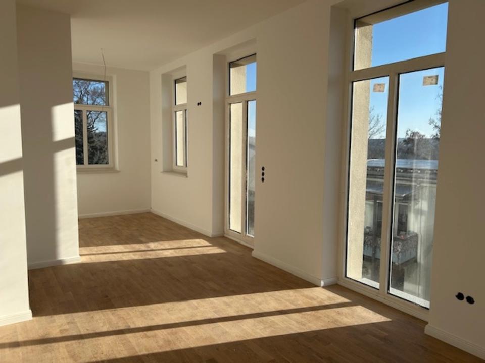 Thumbnail-Neu sanierte & große 3 Zimmerwohnung mit Balkon - Preißelpöhl!