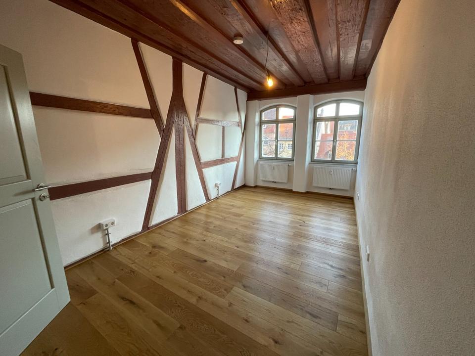 Thumbnail-Lust auf Altbau-Charme mit modernem Wohngefühl in der Nürnberger City?? Direkt einziehen und wohlfühlen!