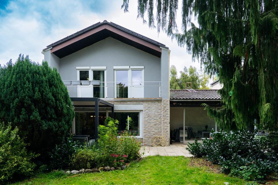 Thumbnail-Einfamilienhaus mit Einliegerwohnung Provisionfrei!