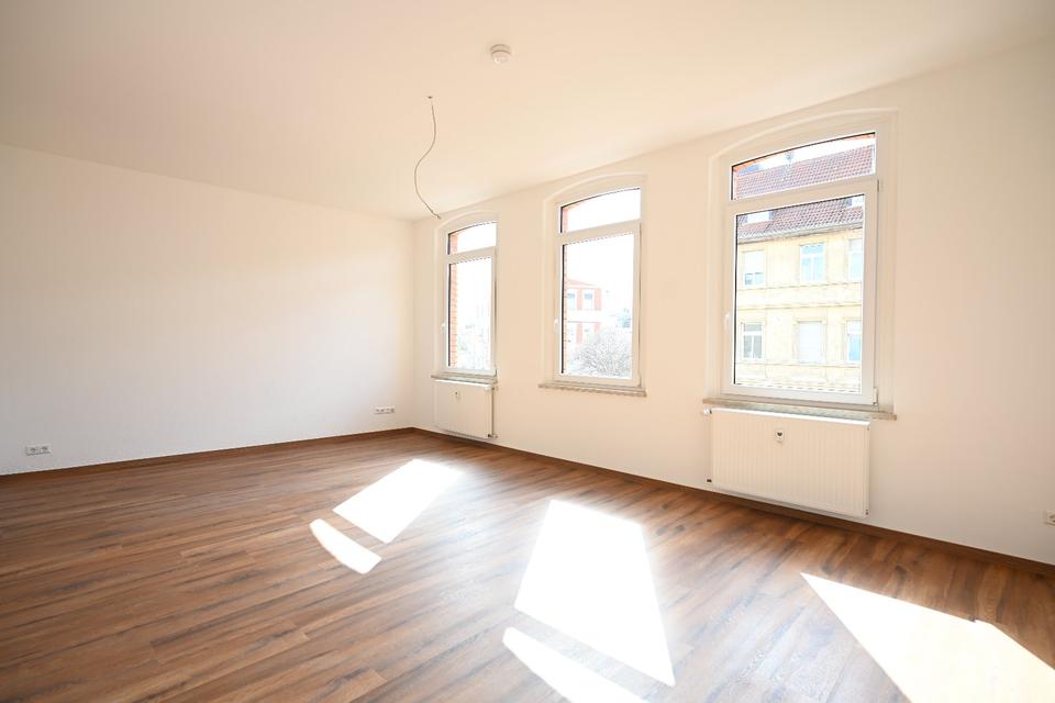 Thumbnail-große 3-Raum-Wohnung inklusive neuer Einbauküche