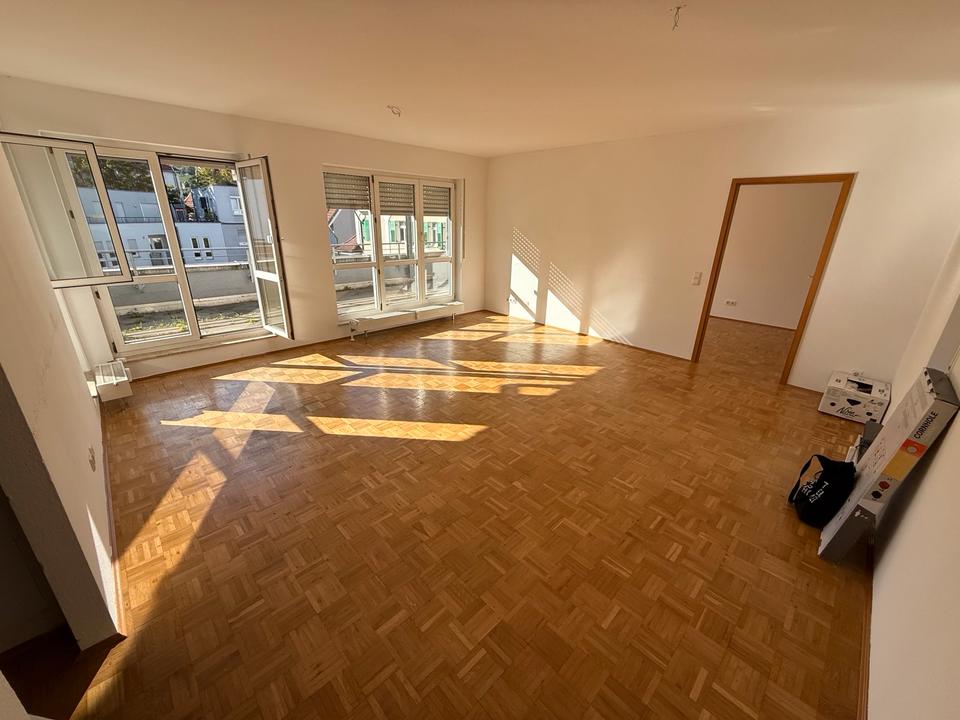 Thumbnail-2 Zimmer Wohnung mit großem Balkon in Esslingen