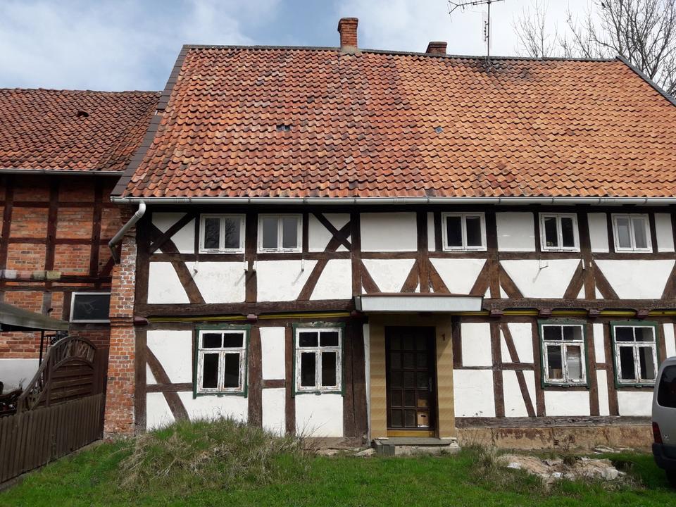 Thumbnail-Denkmalgeschütztes Fachwerkensemble (Baujahr 1703)