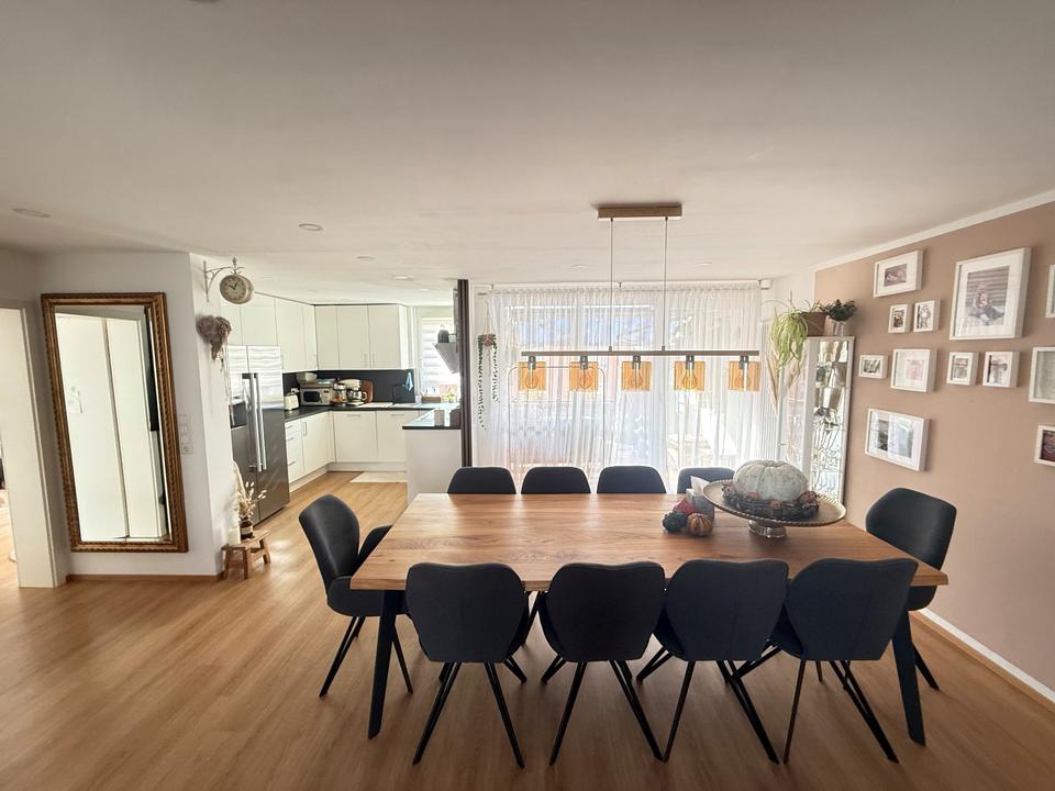 Thumbnail-4,5 Zimmer Wohnung zu verkaufen, kernsaniert