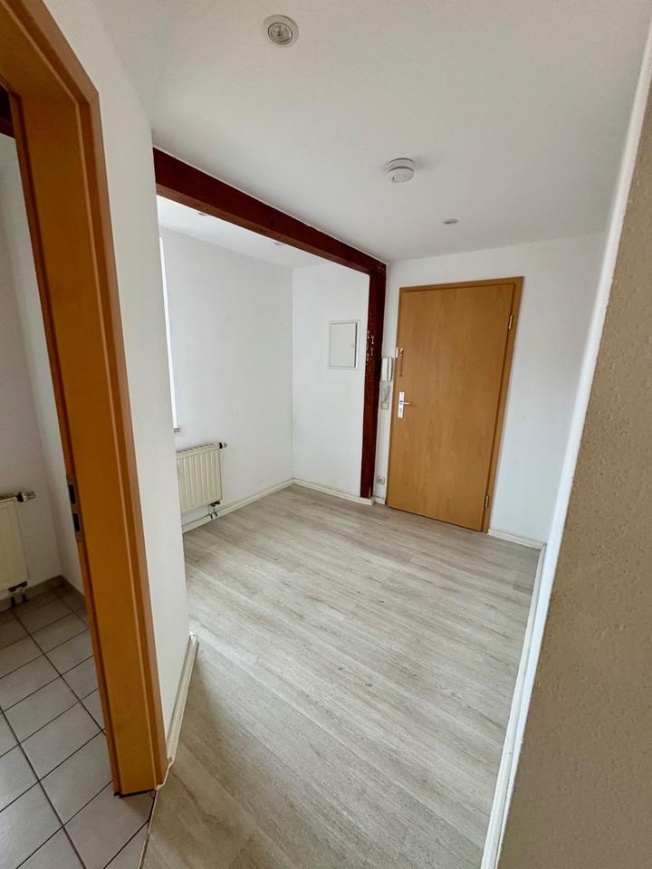 Thumbnail-Großzügige 4 Raum Wohnung,100m², mit Dachboden und Stellplatz