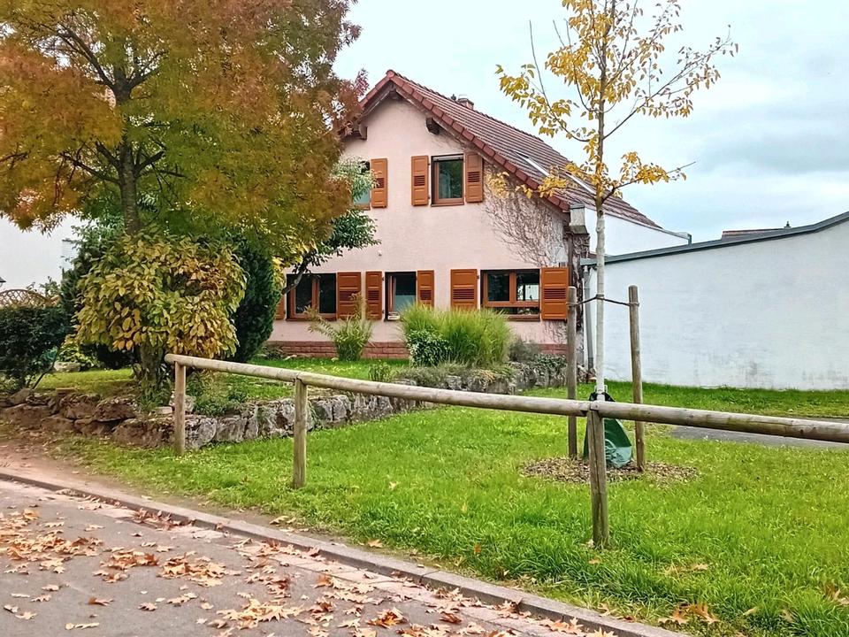 Thumbnail-Einfamilienhaus in ruhiger Lage in Homburg