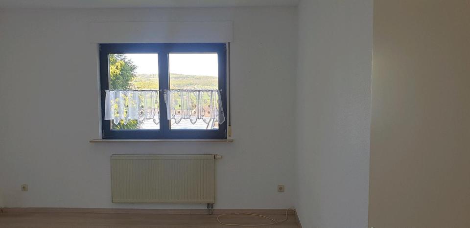 Thumbnail-4 Zimmerwohnung Berzhahn Dachwohnung kann dazu gemietet werden