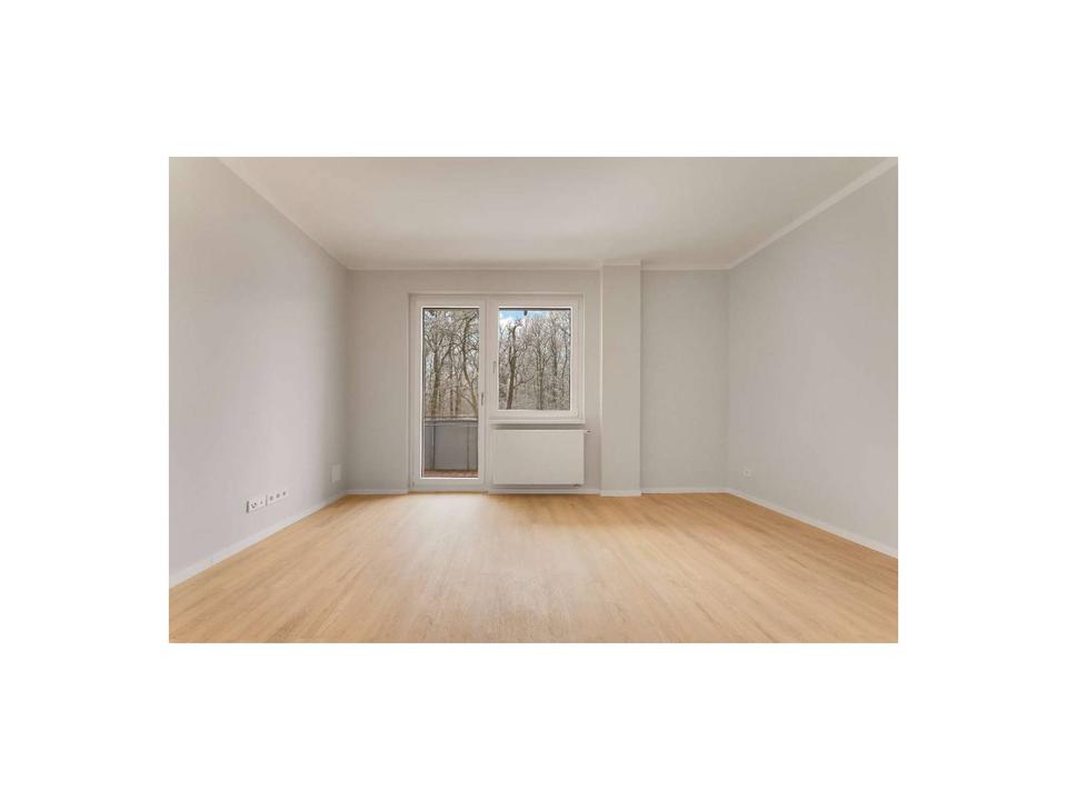 Thumbnail-Idyllisch wohnen im begehrten Zehlendorf: Charmante 2-Zimmer-Wohnung mit Balkon