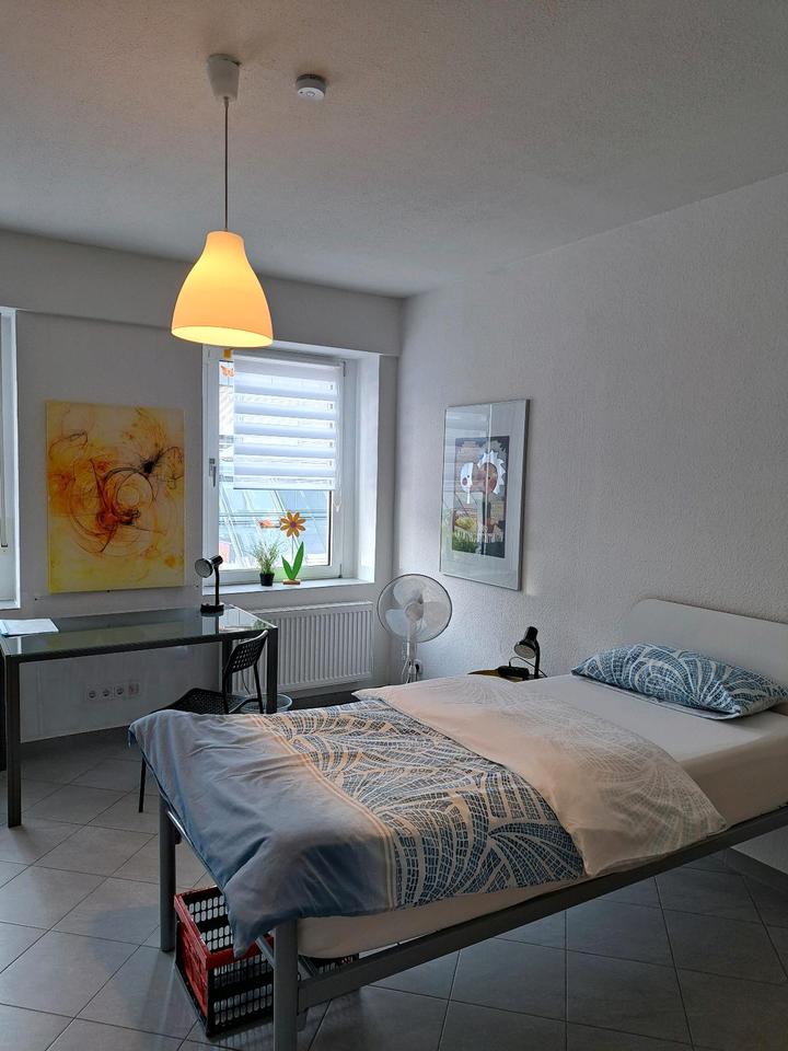 Thumbnail-AB 1.12.FREI - STUDENTEN ZIMMER 20m2 AN 1PERSON NICHTRAUCHER