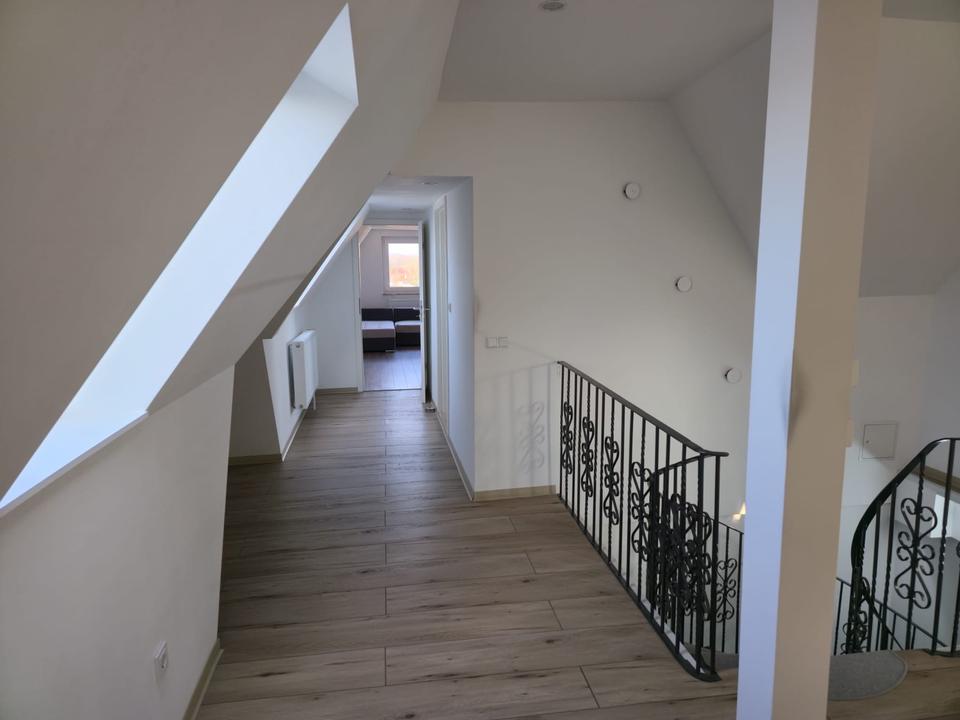 Thumbnail-Moderne, helle Wohnung mit offener Küche zu vermieten